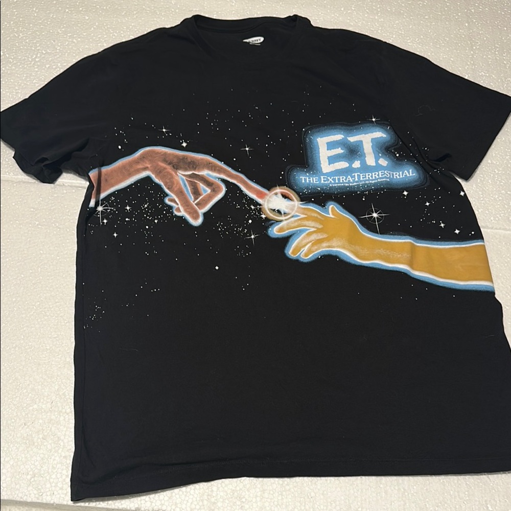 Old Navy Black E.T. Graphic T-Shirt